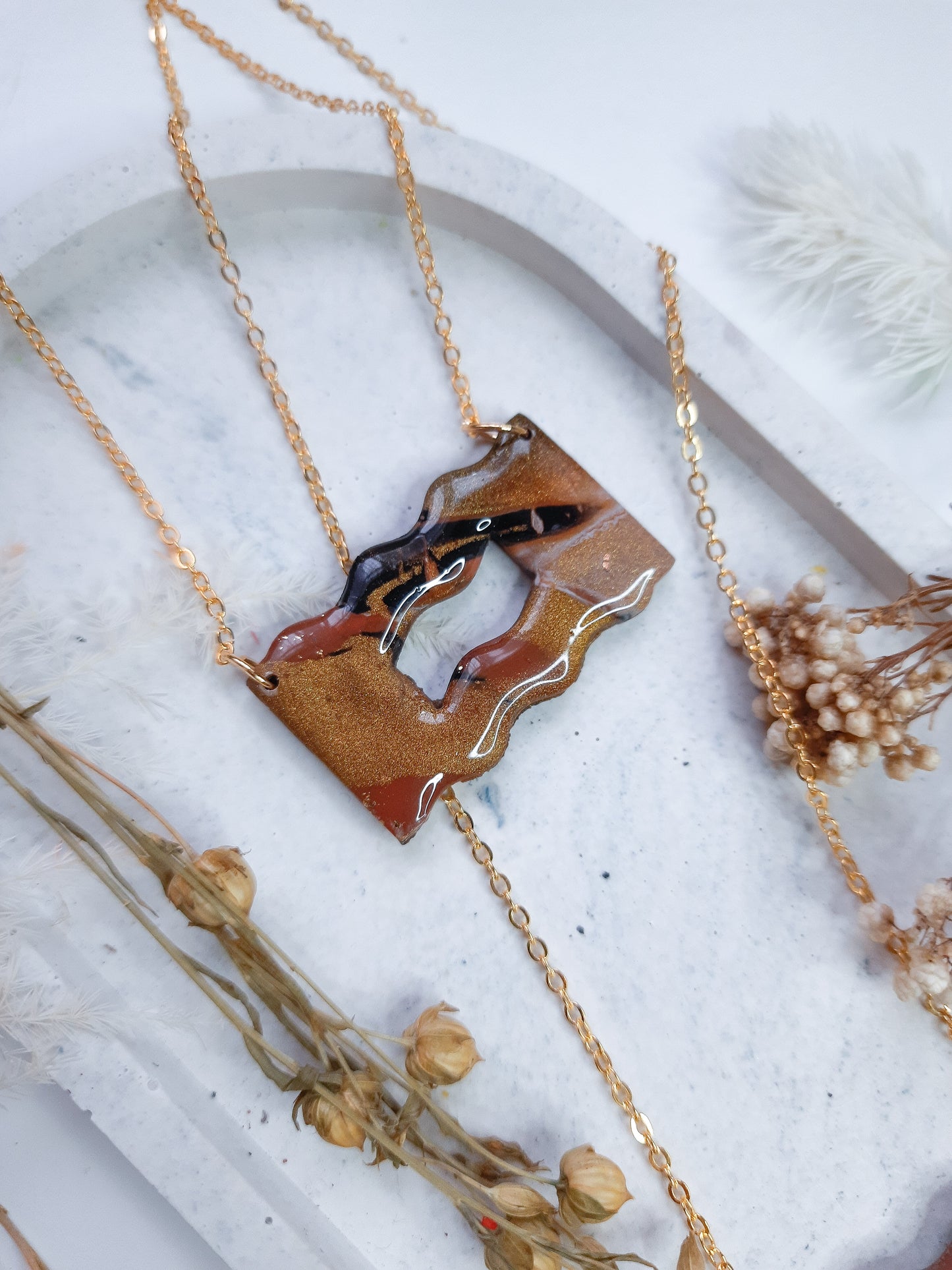 Art Deco Wavy Rectangle Polymerclay Necklace
