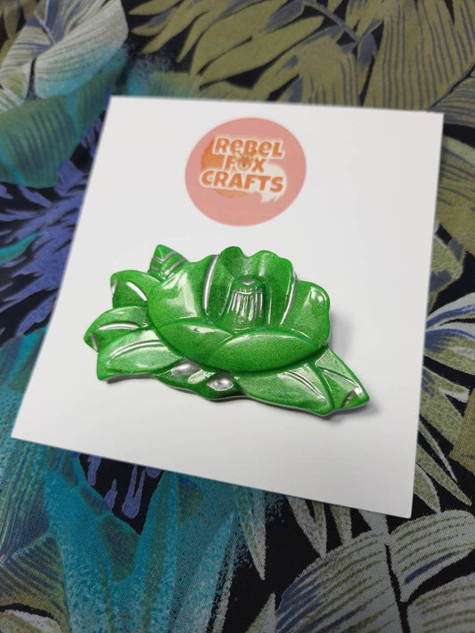 40s 50s Mid-century Vintage Orchid Fakelite Resin Brooch